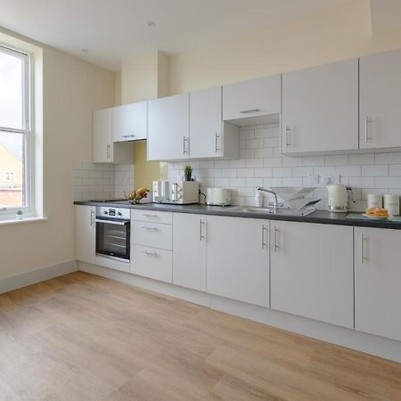 Hereford City Centre - Apartment 7, Isabella House - Modern Apartment In The Heart Of The City - Sleeps 2 Guests - Hosted By Rentmyhouse מראה חיצוני תמונה