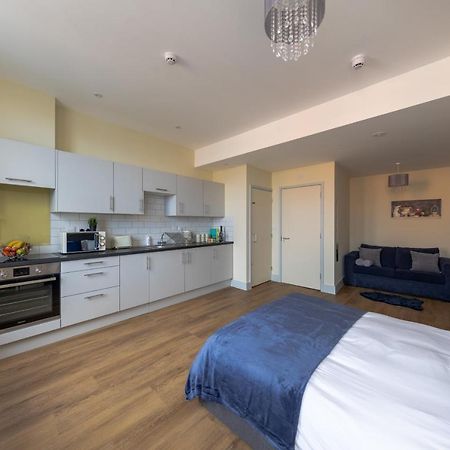 Hereford City Centre - Apartment 7, Isabella House - Modern Apartment In The Heart Of The City - Sleeps 2 Guests - Hosted By Rentmyhouse מראה חיצוני תמונה